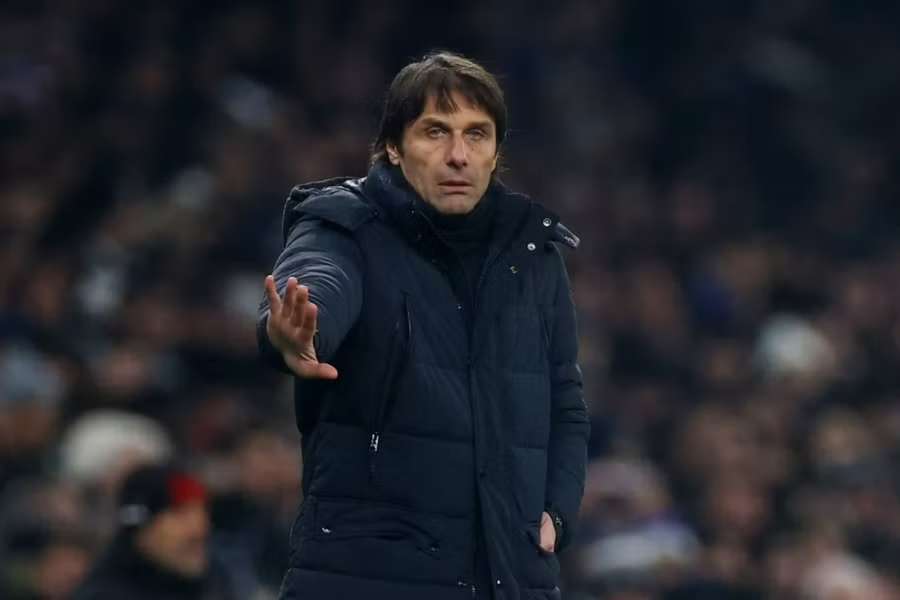 Antonio Conte nezvládol osemfinále Ligy majstrov s AC Miláno a jeho Tottenham vypadol.