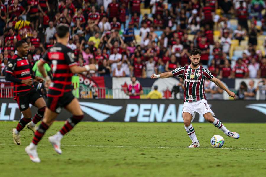 Fla e Flu seguem no controle do icônico estádio carioca