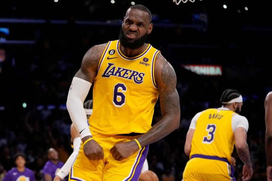 LeBron James segue em busca de seu quinto título na NBA