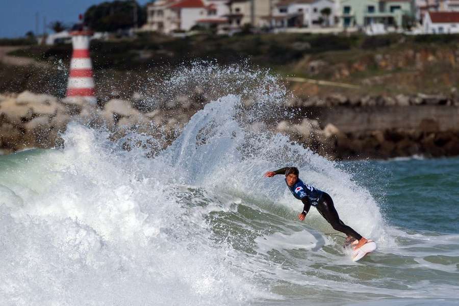 Kanoa Igarashi eliminado em Peniche Kanoa Igarashi eliminado em Peniche