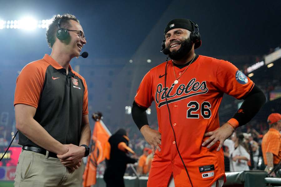 Orioles walk-off win after Dodgers no-hitter