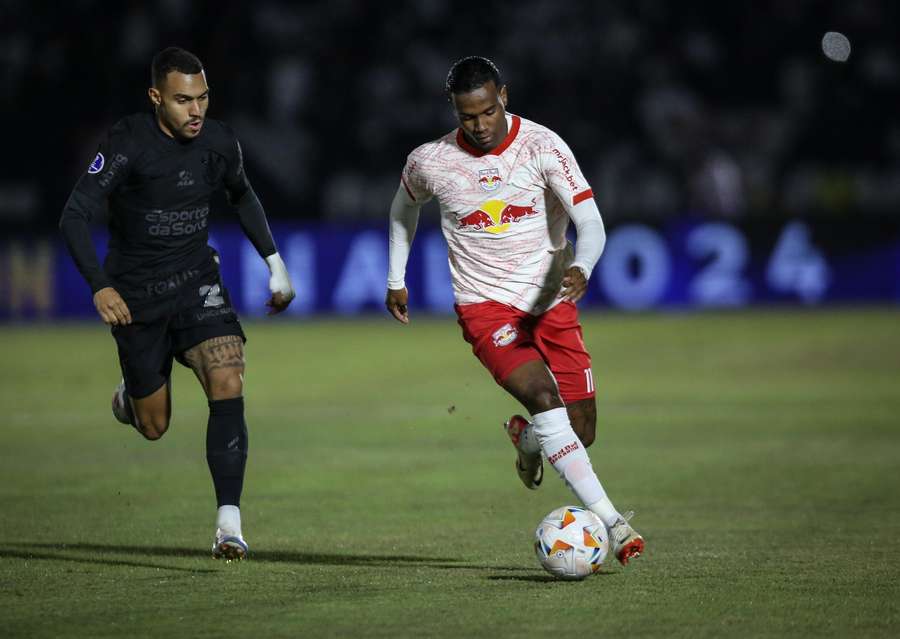 Helinho diminuiu para o Bragantino no segundo tempo