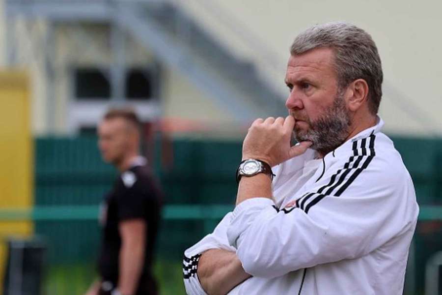 Trenér pražských Třeboradic otevřeně popsal, s čím se musí vyrovnat kouč malého klubu. Trenér pražských Třeboradic otevřeně popsal, s čím se musí vyrovnat kouč malého klubu.