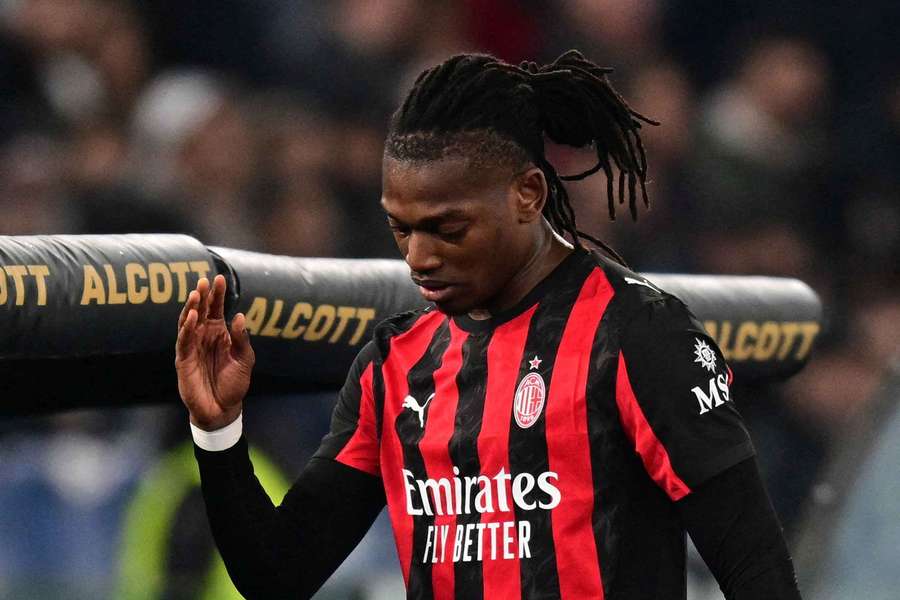 Povesť Leãa výrazne oslabla.  