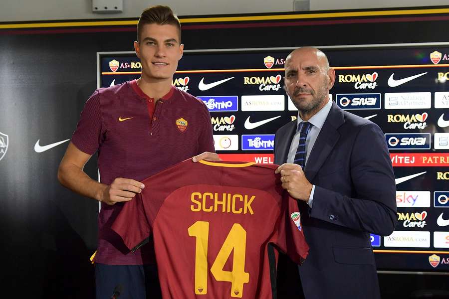 Patrik Schick a Monchi v roce 2017 v AS Řím. Patrik Schick a Monchi v roce 2017 v AS Řím.