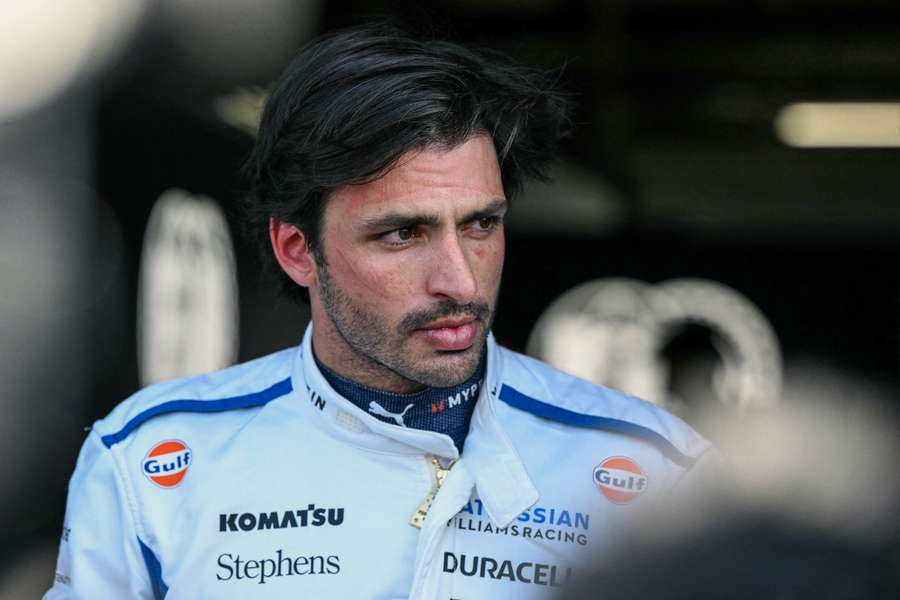 Carlos Sainz com problemas por causa da Williams