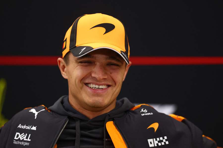 Lando Norris perante a imprensa em Suzuka esta quinta-feira.