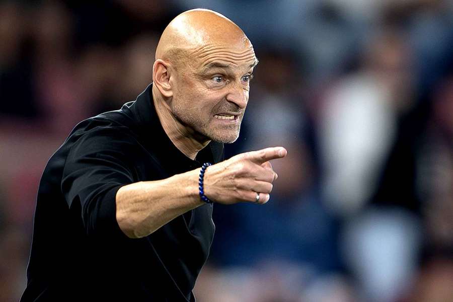 Trenér Adrián Guľa má příjemné starosti.