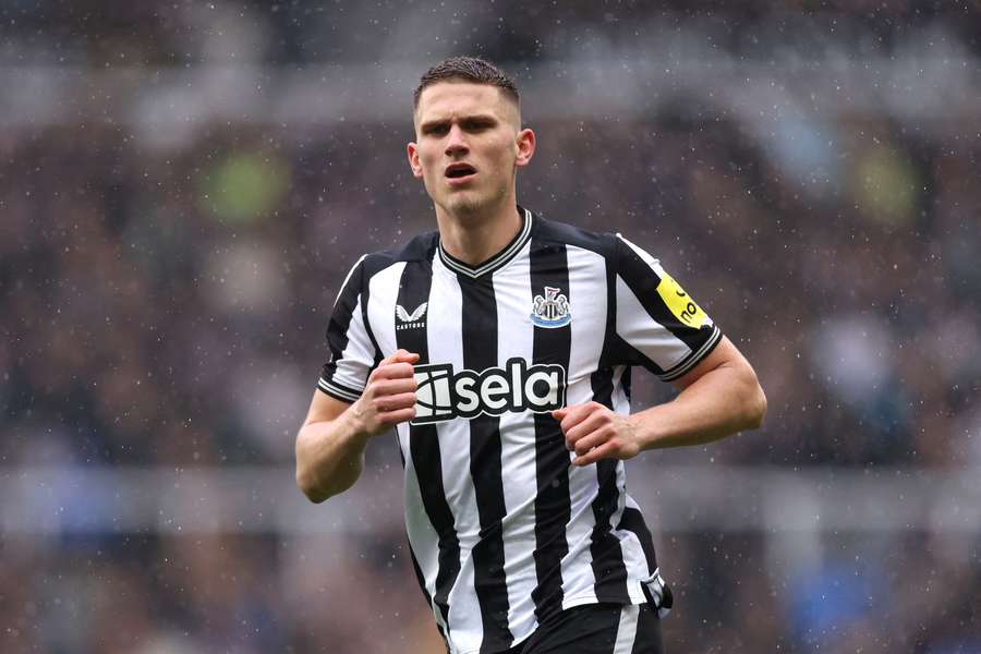 Sven Botman of Newcastle United looks on during the Premier League match between Newcastle United and Wolverhampton Wanderers 