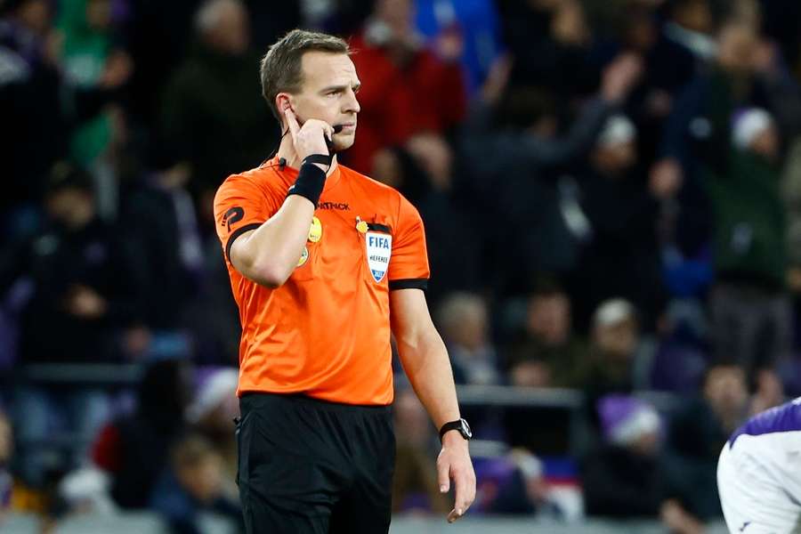 Referee Nathan Verboomen during the match