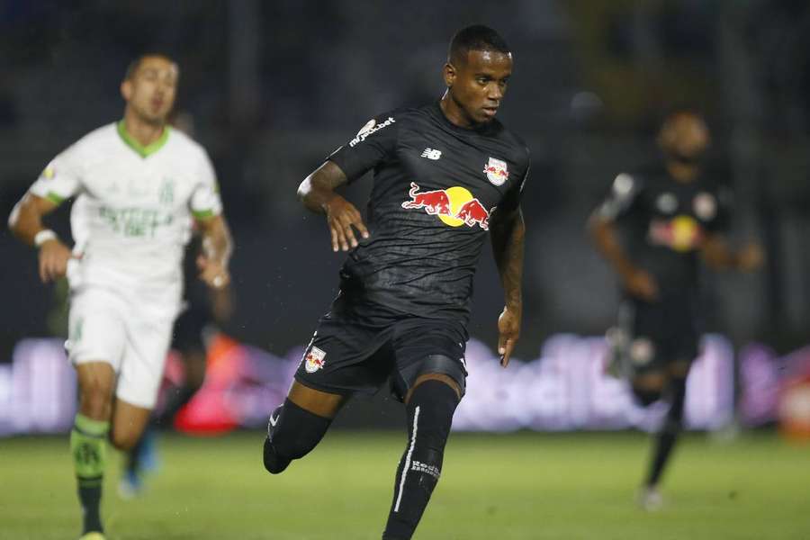 O Bragantino esteve próximo da vitória, mas acabou a empatar diante do América-MG