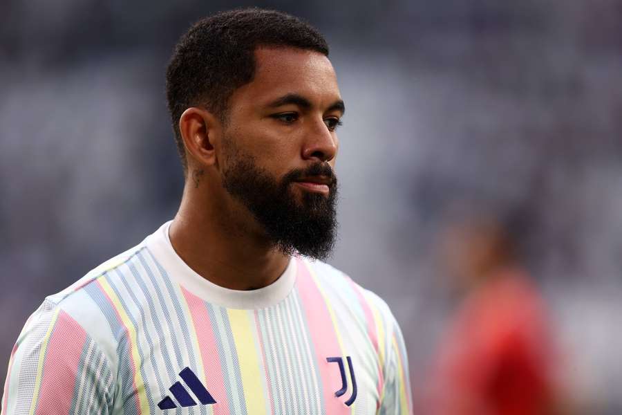 Premier League ready to rival Man United in Douglas Luiz pursuit Premier League ready to rival Man United in Douglas Luiz pursuit