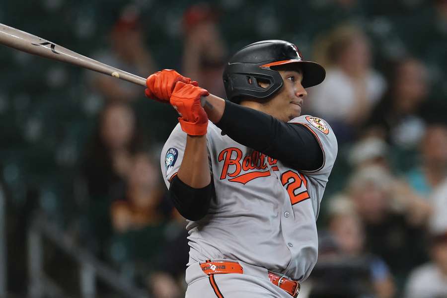 Baltimore Orioles Samuel Basallo taking a swing (2025) Baltimore Orioles Samuel Basallo taking a swing (2025)