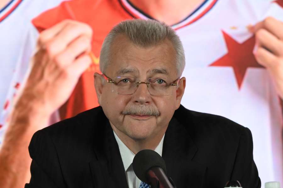 Tvrdík chce získat zpět důvěru fanoušků. Tvrdík chce získat zpět důvěru fanoušků.