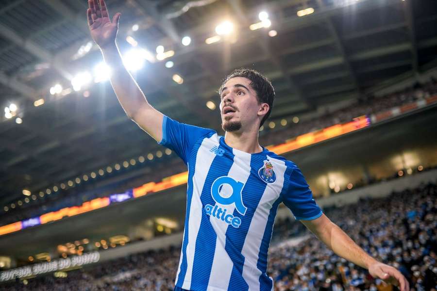 Vitinha fez um total de 59 jogos pela equipe principal do FC Porto Vitinha fez um total de 59 jogos pela equipe principal do FC Porto