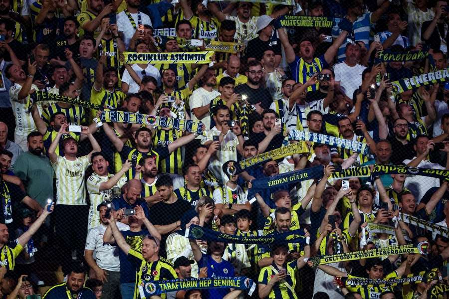 Die Fans von Fenerbahçe gelten als besonders heißblütig. Die Fans von Fenerbahçe gelten als besonders heißblütig.