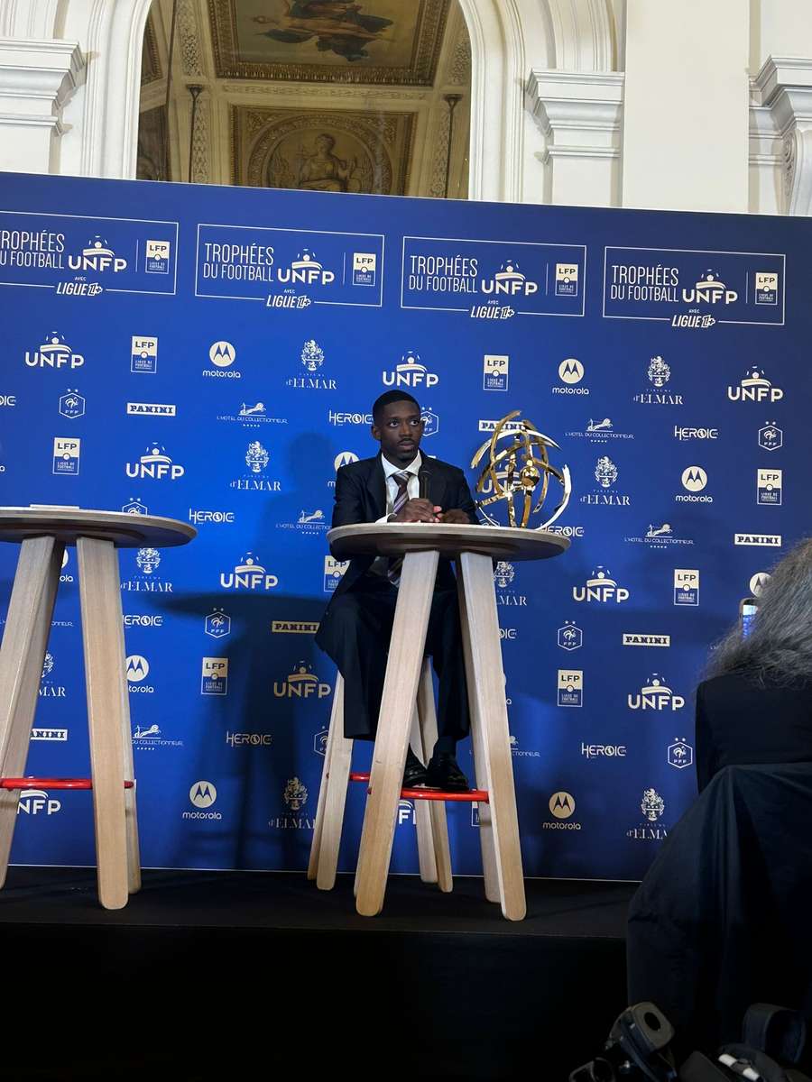 Ousmane Dembélé en conférence de presse Ousmane Dembélé en conférence de presse