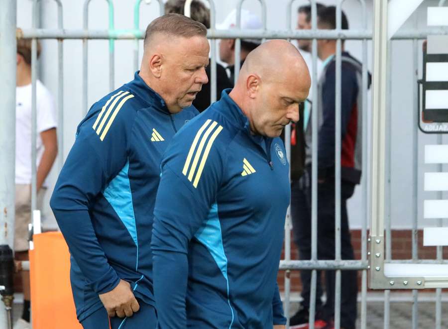 Tréner Šoltis a jeho asistent Duda.