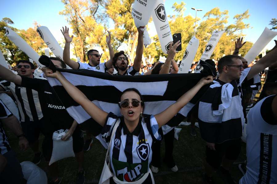 Adeptos brasileiros fazem a festa em solo argentino