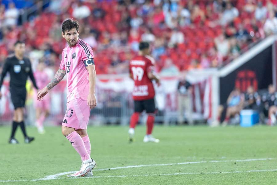 Lionel Messi voltou a bisar