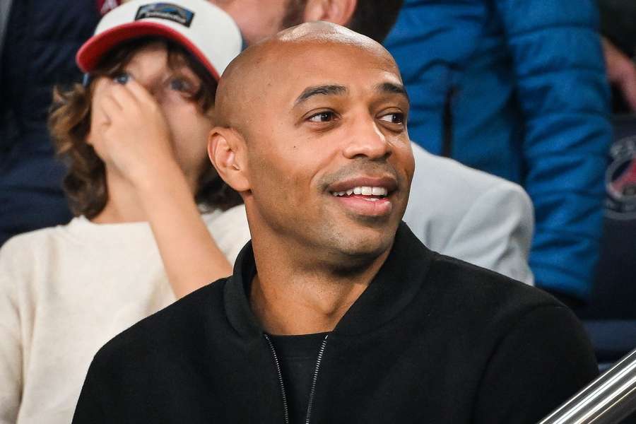 Na lavičce Belgie skončil trenér Tedesco. Uvolnilo se místo pro Thierryho Henryho?