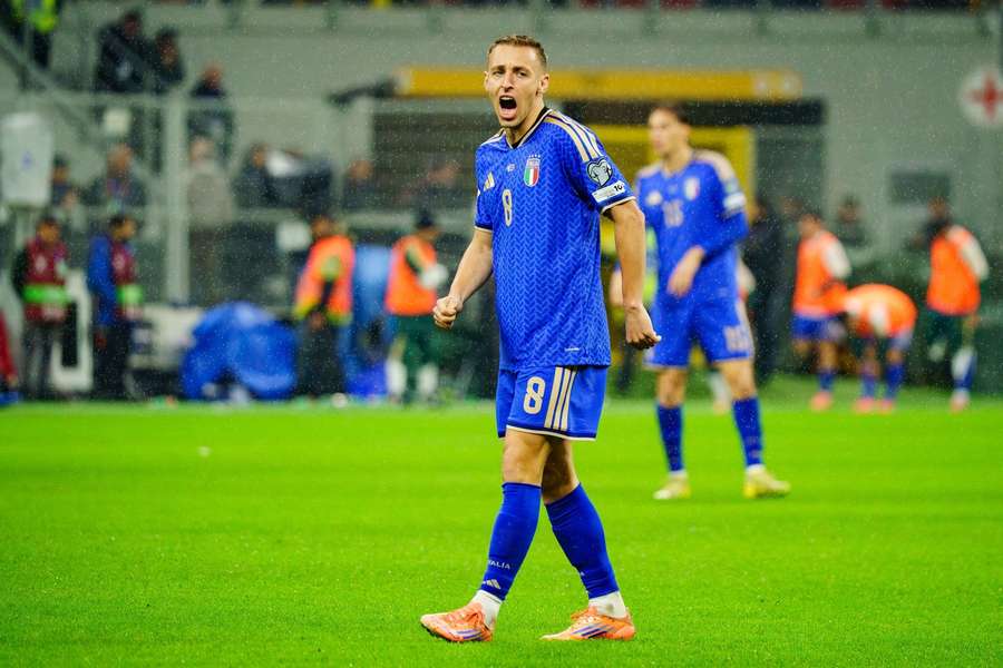 Frattesi: Italy players must apologise; we're not the Azzurri people expect Frattesi: Italy players must apologise; we're not the Azzurri people expect