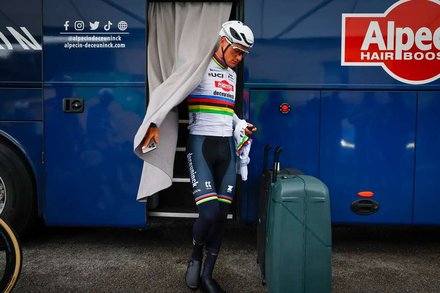 Van der Poel befürchtet bei Paris-Roubaix die nächsten Stürze.