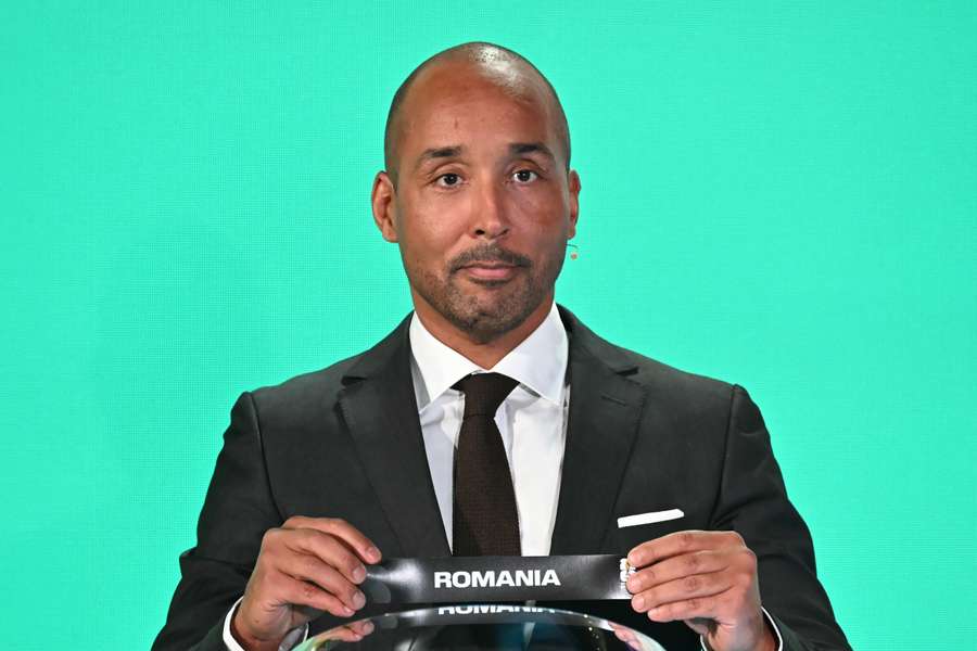 Fostul atacant suedez Martin Dahlin a extras din urnă numele României Fostul atacant suedez Martin Dahlin a extras din urnă numele României