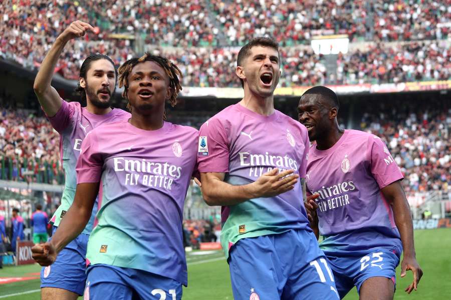 Milan fejrer deres ene scoring