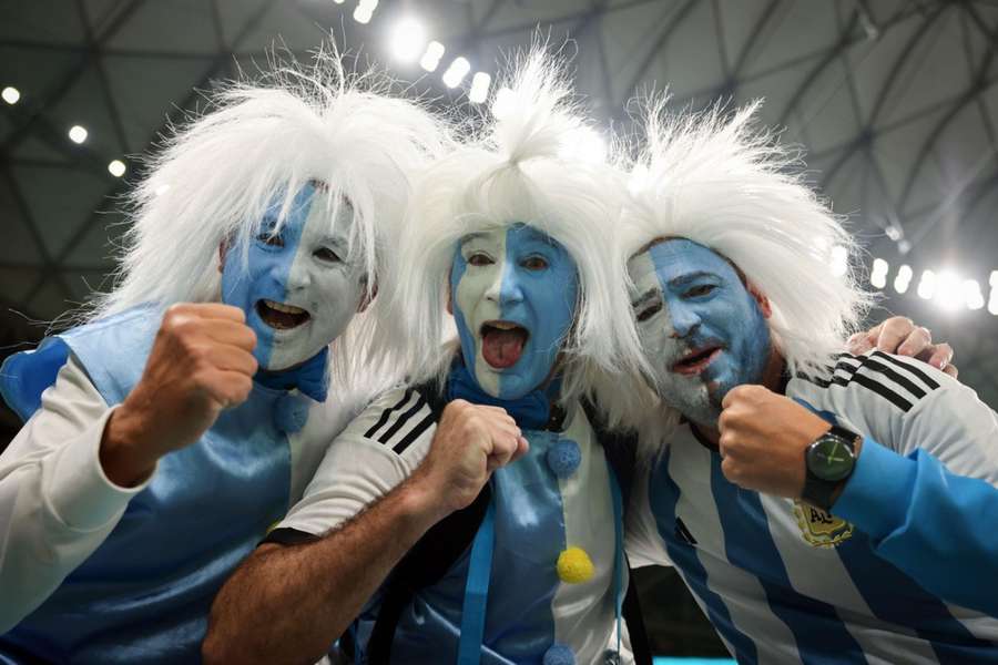 Fanoušci Argentiny věří, že jim ke světovému zlatu pomohou i dresy z MS 1986.