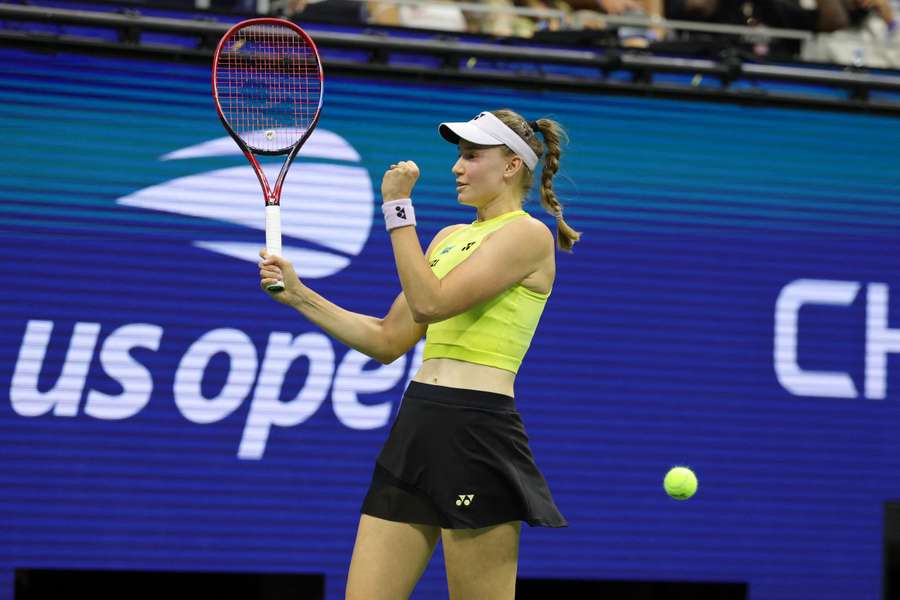 Elena Rybakina wins her US Open semi-final over Coco Gauff.