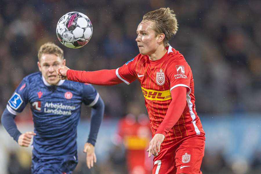 Officielt: FC Nordsjælland sælger Superliga-topscorer til Benfica Officielt: FC Nordsjælland sælger Superliga-topscorer til Benfica