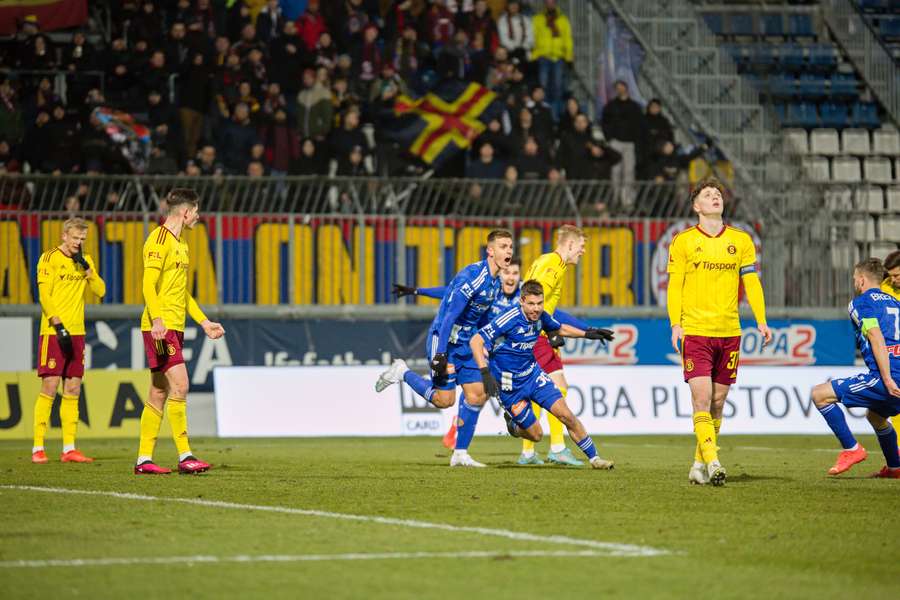 Sparta na startu jara v Olomouci pouze remizovala.