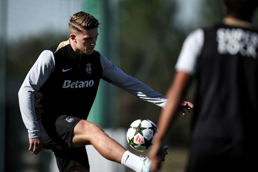 Viktor Gyokeres no treino deste domingo do Sporting