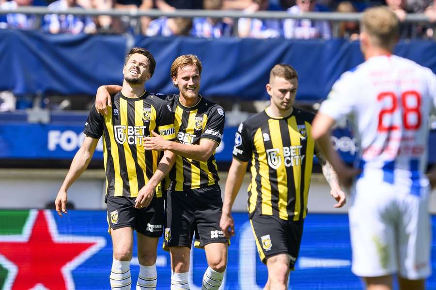 Vitesse pakte drie verrassende punten in Heerenveen