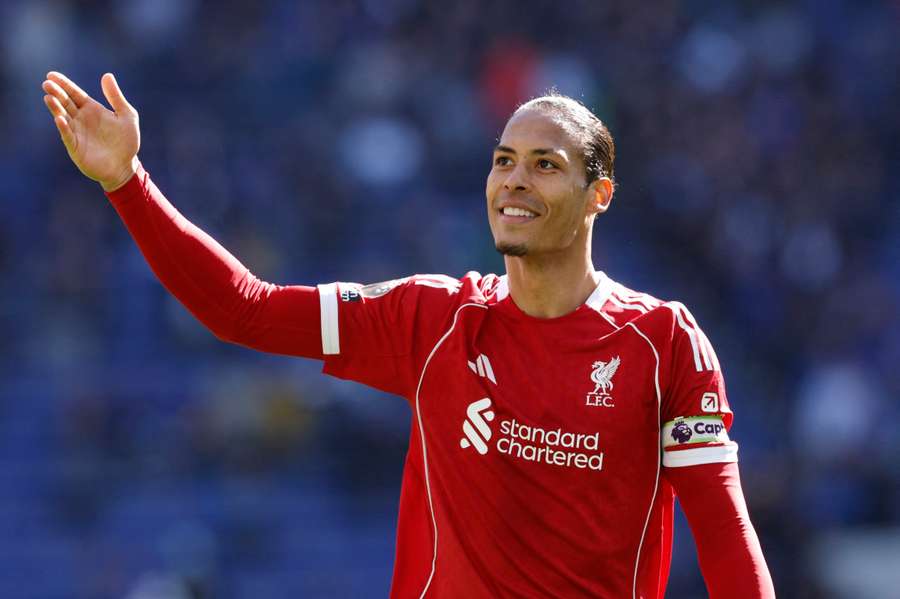 Van Dijk é o capitão do Liverpool