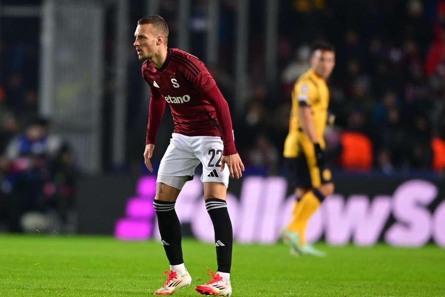 Já a Slavia? Nešel bych tam ani za čtyřnásobek peněz, řekl Haraslín. Přiznal kontakt se Slovanem
