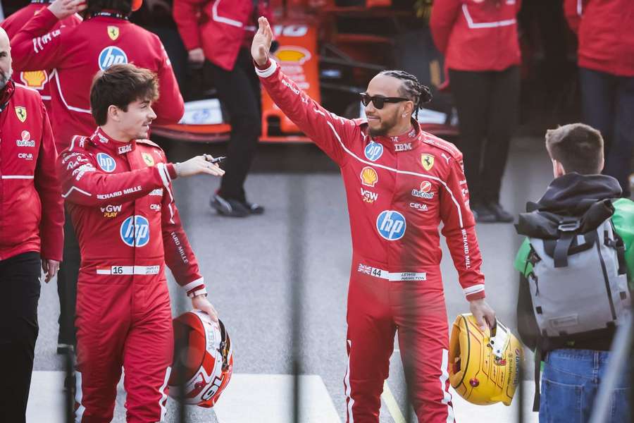 Lewis Hamilton corre pela Ferrari