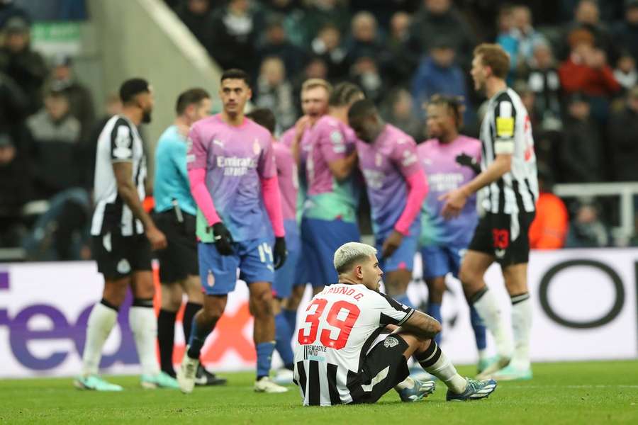 Newcastle baalt na verlies op AC Milan