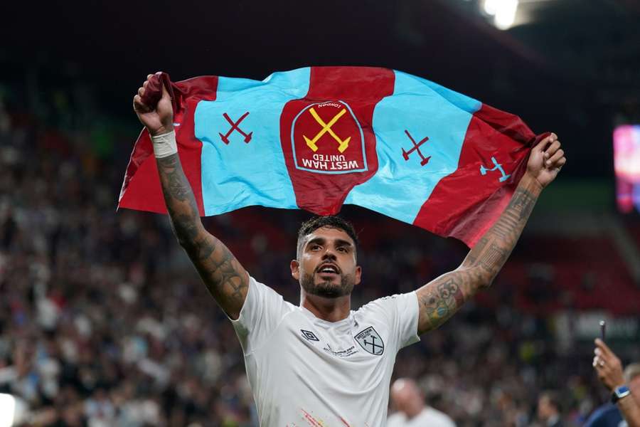 Emerson após a vitória do West Ham na final da Liga Conferência
