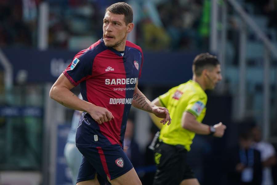Andrea Belotti fez apenas sete jogos pelo Cagliari, devido a lesão grave Andrea Belotti fez apenas sete jogos pelo Cagliari, devido a lesão grave