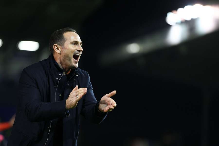 Coventry de Lampard amplia vantagem no Championship Coventry de Lampard amplia vantagem no Championship