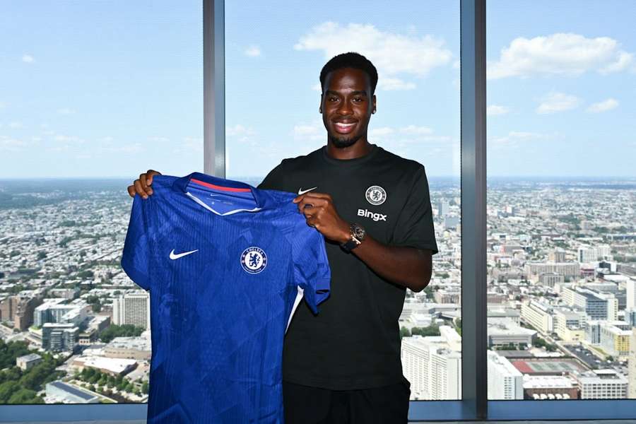 Chelsea signing Gittens reveals: I was a Blues junior!