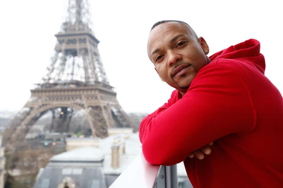 Ray Zapata, en París