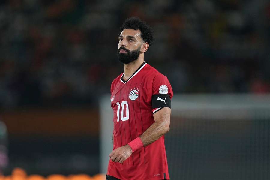 Mohamed Salah foi forçado a sair no empate do Egipto com o Gana na quinta-feira