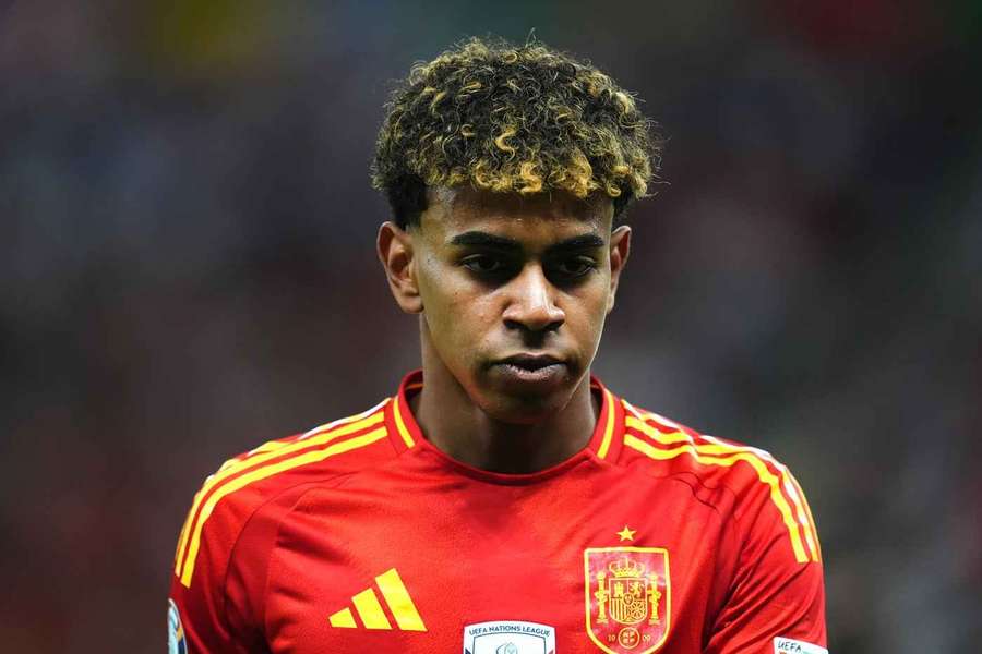 Lamine Yamal in action for Spain