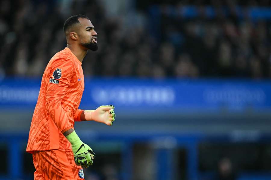 Sanchez excelled in Chelsea's draw with Everton