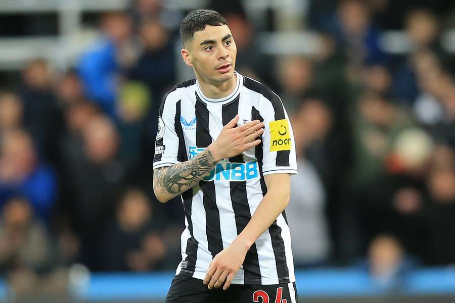 Miguel Almirón var afgørende for Newcastle mod Wolves.