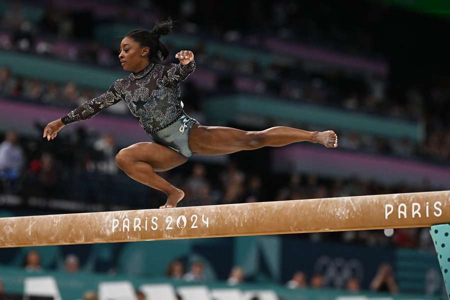 Simone Biles em busca de nova medalha olímpica