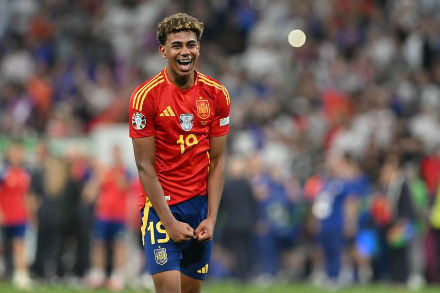 Lamine Yamal celebra en la Eurocopa.